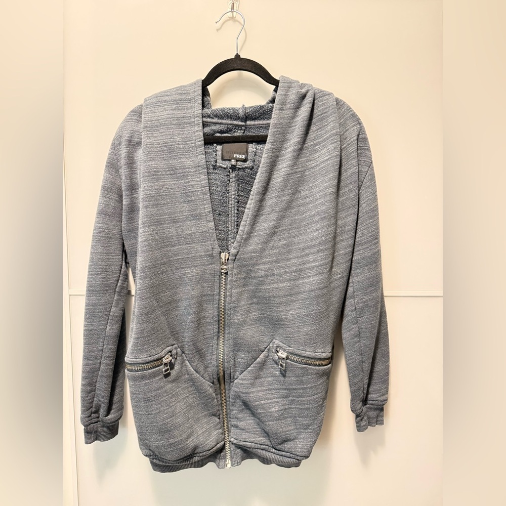 Aritzia Wilfred Heather Gray Zip Up V-Neck Hoodie